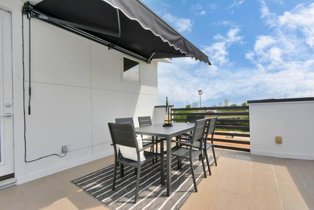 Casa Labella - Downtown Skyline Views - Sleeps 10 Villa Houston Eksteriør bilde